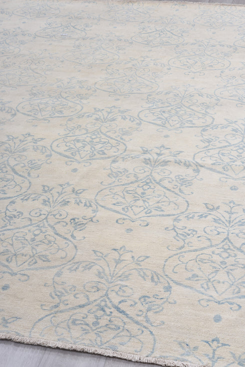 Vintage European Area Rug (8' x 11')